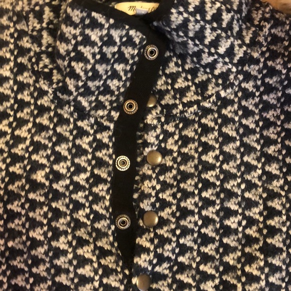 Half button sweater - Picture 2 of 3